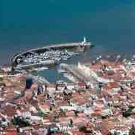 Au Coeur De St Martin: L'arnerault * Saint-Martin-de-Ré