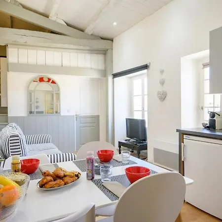 Au Coeur De St Martin: L'arnerault Saint-Martin-de-Re