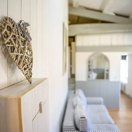 Au Coeur De St Martin: L'arnerault *